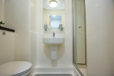 1 bed flat, Havannah Street, Merchant City, Glasgow, G40UB - Image 3